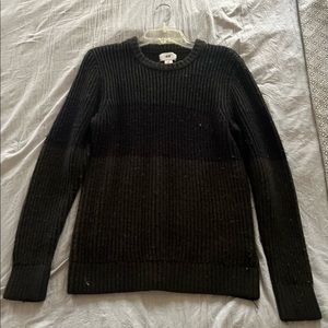 H and M fitted crewneck sweater